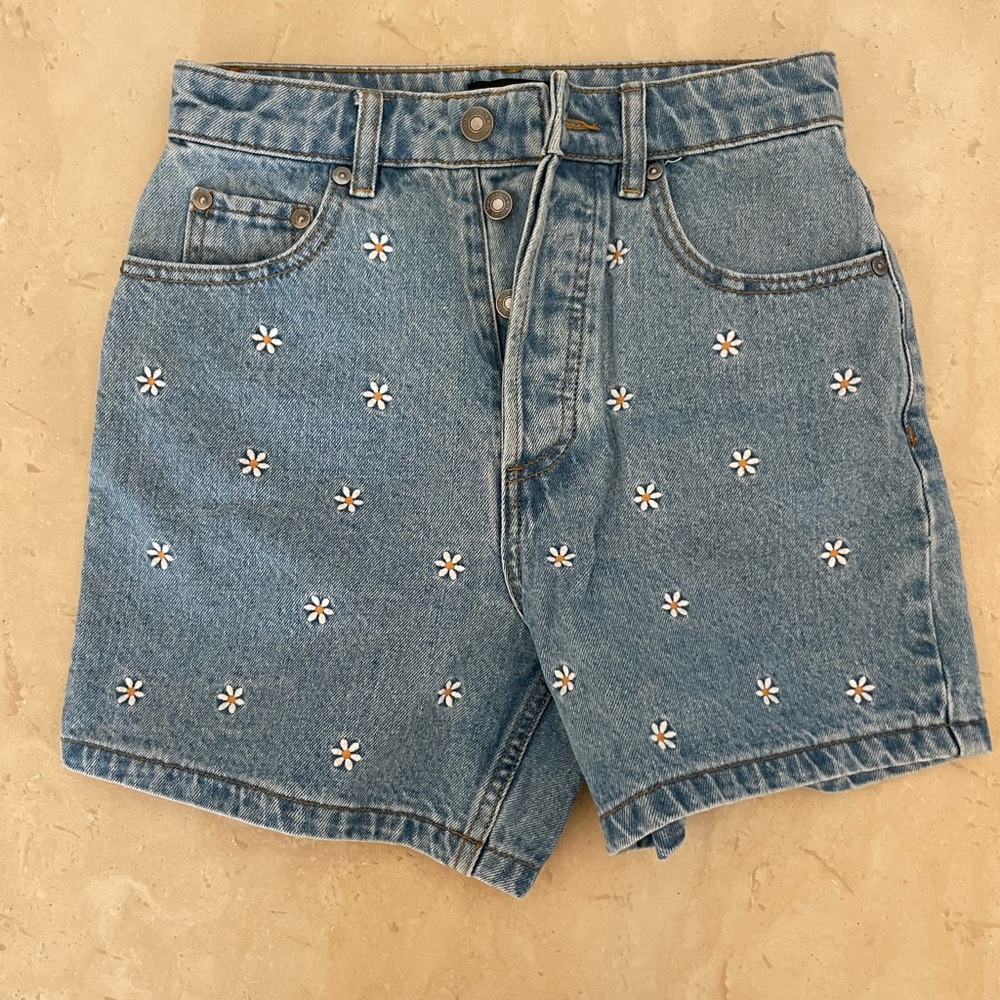 Sportsgirl high waisted jean flowered shorts